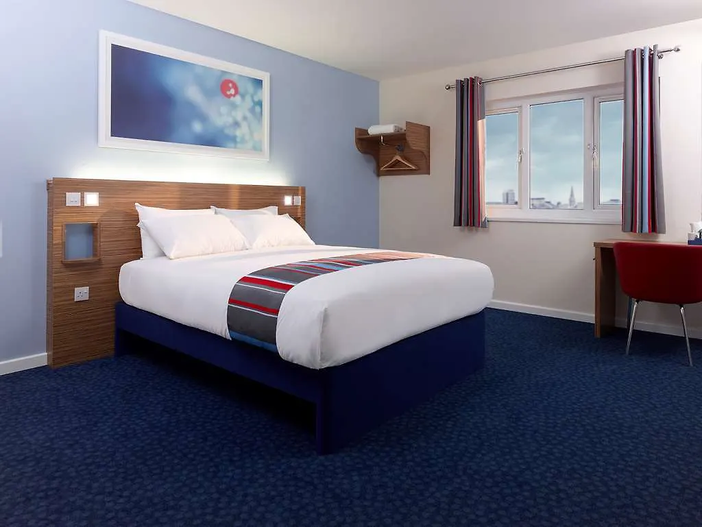 Travelodge London Hackney 3*,